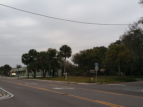 3rd image of 1001 N Fort Harrison
