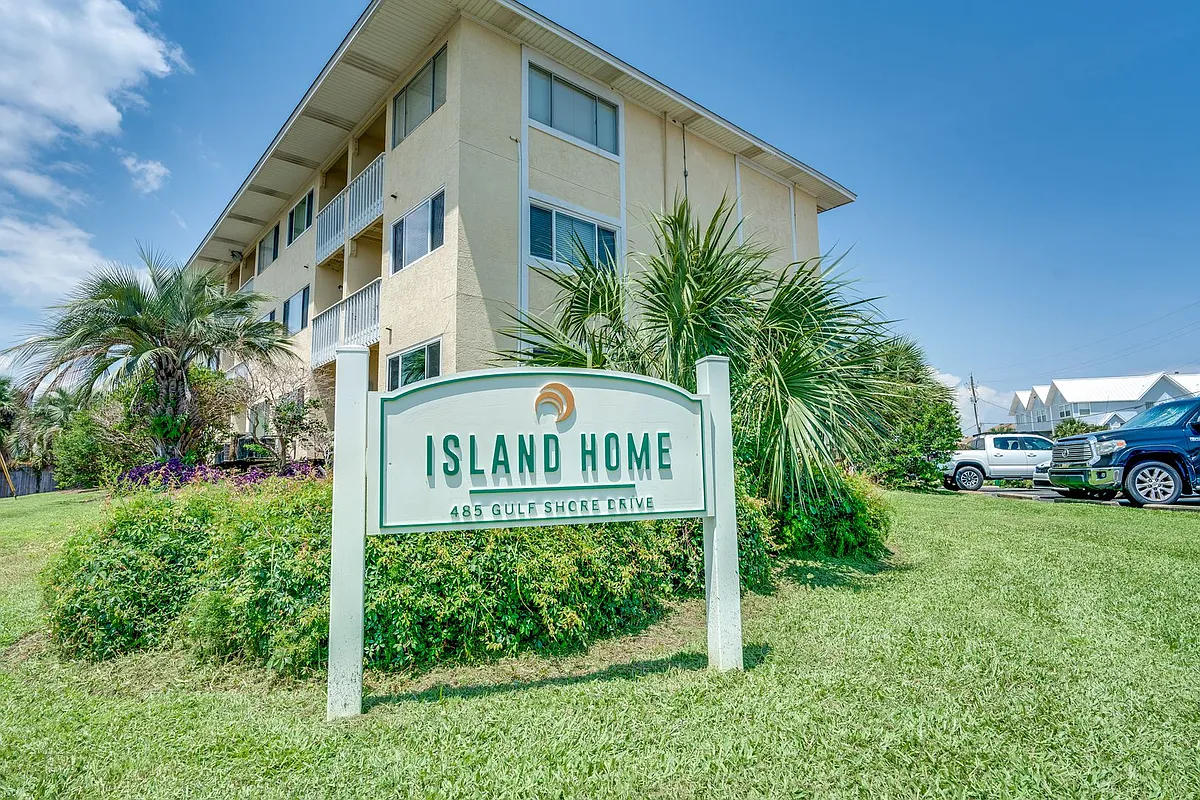 Photo 1 of 11 - 485 Gulf Shore Dr #104 - Destin, FL Primary Photo - 485 Gulf Shore Dr #104