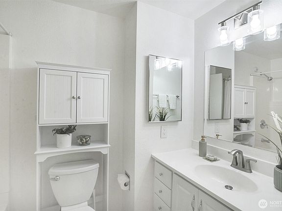 2nd image of 5512 NE 204 Street