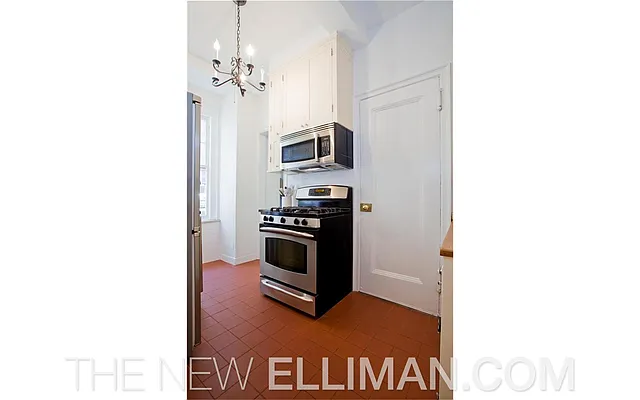 Rented by Douglas Elliman | media 17