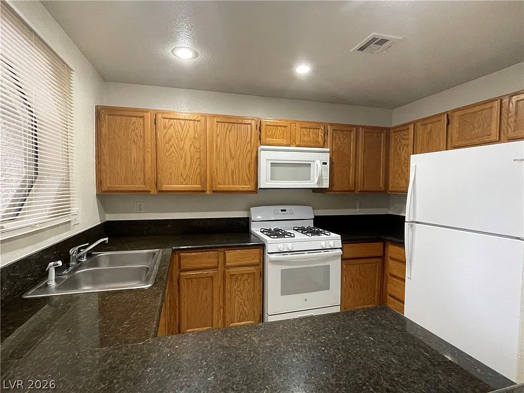 5030 S Rainbow Blvd — Photo 2