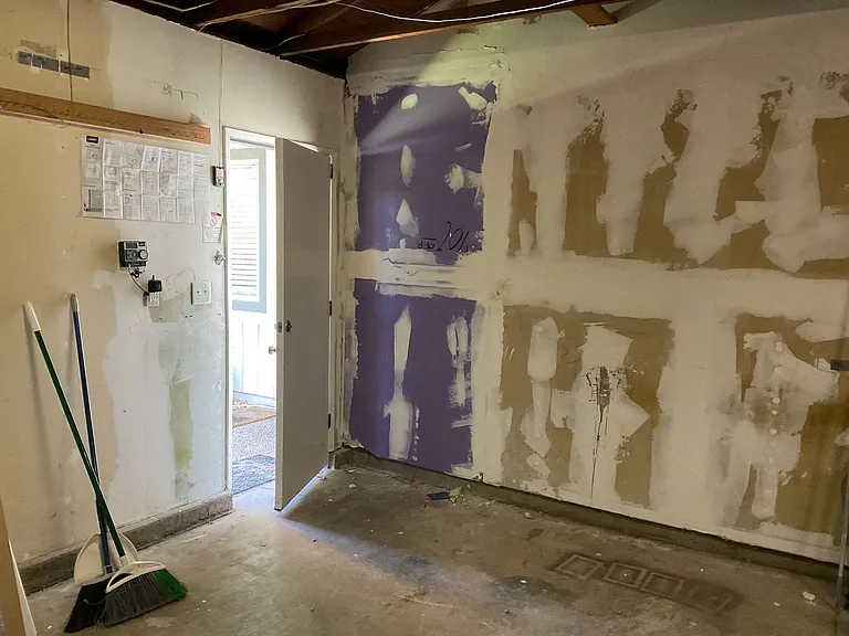 1068 Lupin Ave — Photo 42