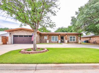 905 SW 10th St, Seminole, TX 79360