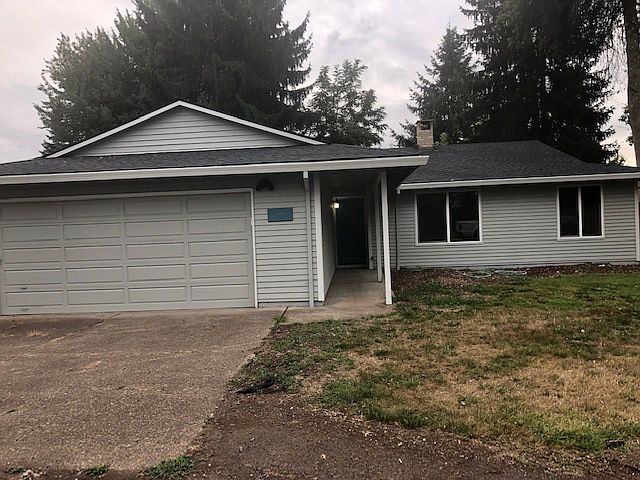 1st image of 647 SE 35th Ave