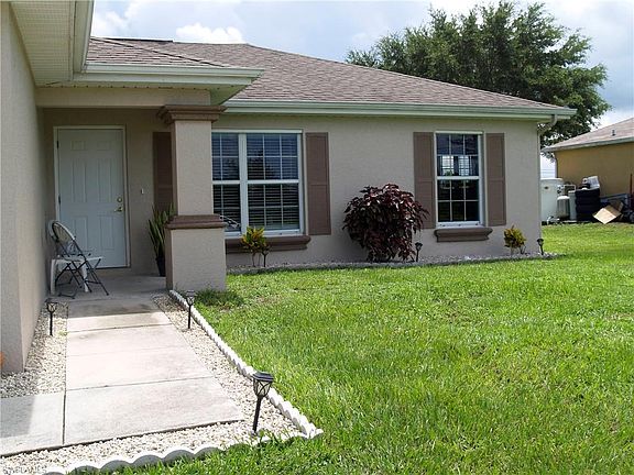 2nd image of 1309 NE 1st Pl