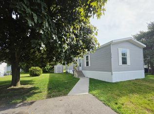 3 Bed 2 Bath Single Section Plan, Sashabaw Meadows, Clarkston, MI 48348