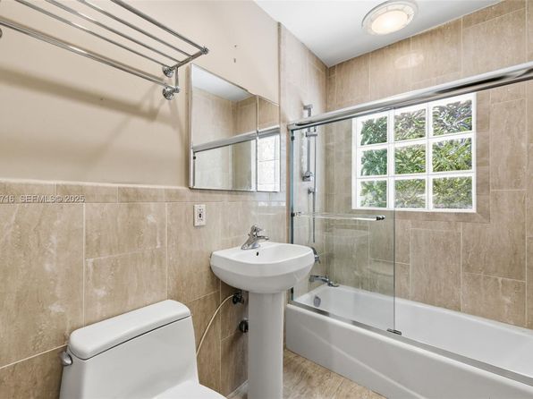 3300 Segovia St UNIT 1