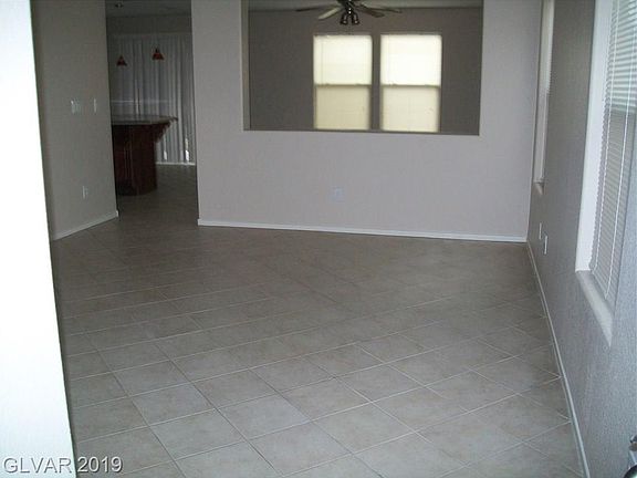 5th image of 92 Dark Creek Ave