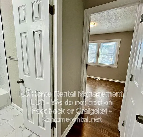 4042 Paseo Blvd — Photo 20