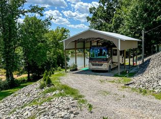 61 Uncle Toms Circle Cir, Linden, TN 37096