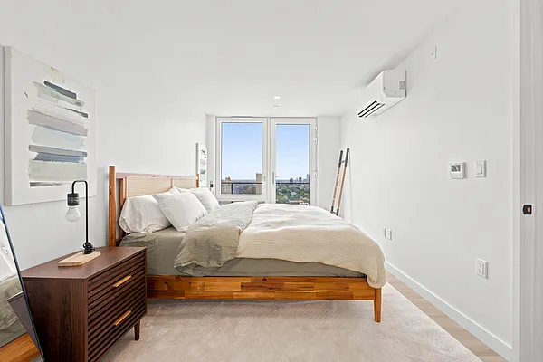 Bedroom, photo 2