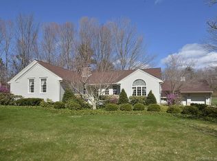 49 Rawson Rd, Woodstock, CT 06281