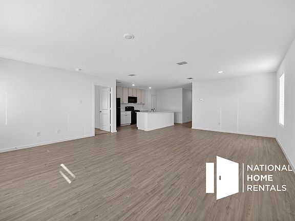 4th image of 11024 Triple Crown Ct