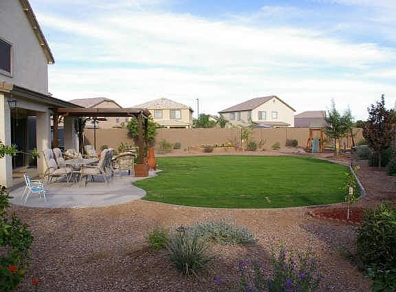 Beautiful Backyard like a park!