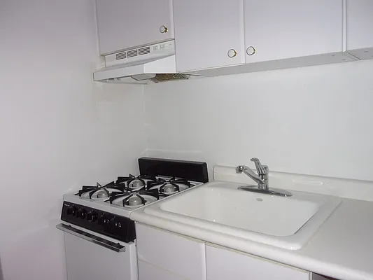 Rented by Carlyle Property Management | media 4