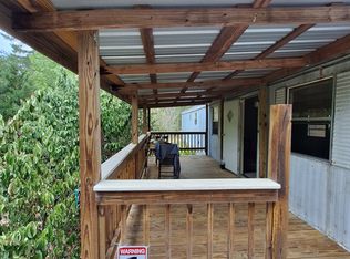 200 Pear St, Pomona Park, FL 32181