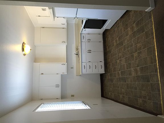 2nd image of 801 Stannage Ave APT 06