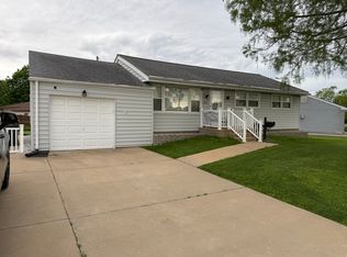 4052 Carondelet Blvd, Saint Louis, MO
