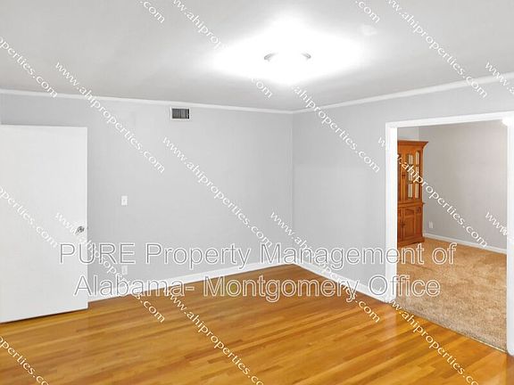 4th image of 3520 Royal Crest Dr