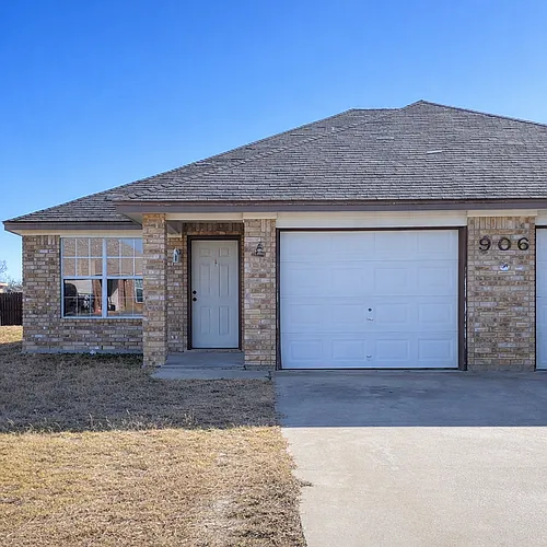 506 Primrose Dr Photo 1