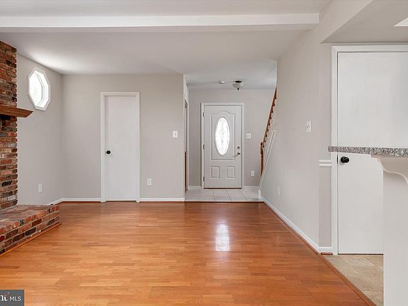 4th image of 1625 Severn Run Ct