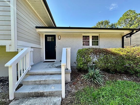 4th image of 3716 Tulane Dr