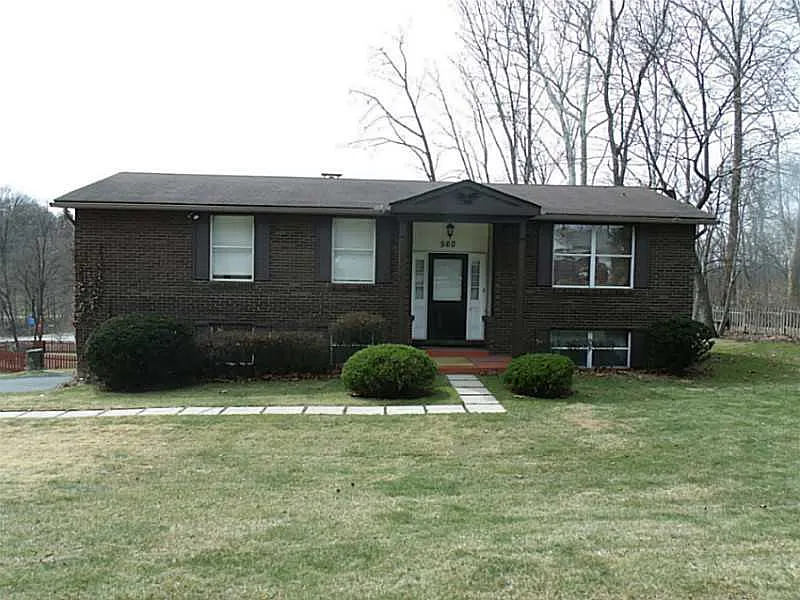 560 Old Frankstown Rd photo 1