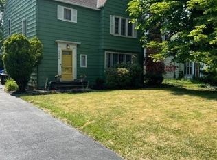 3550 Townley Rd, Shaker Hts, OH 44122