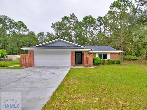 1062 Kelly Dr, Hinesville, GA 31313