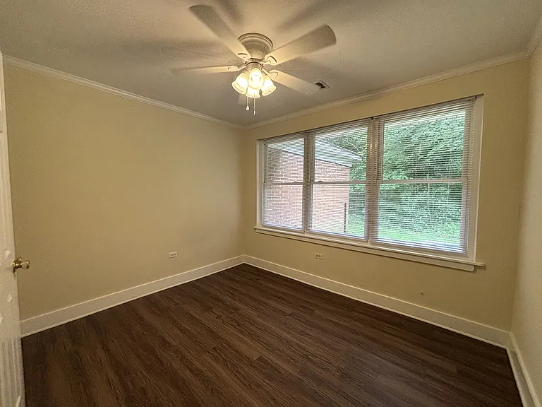 825 Venita Dr — Photo 9