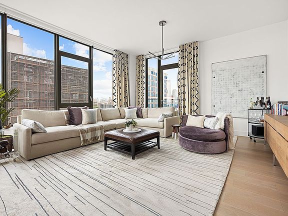 2nd image of 251 1st St Unit Ph11a