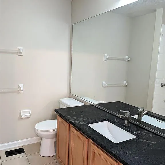 902 Vineland Pl — Photo 14