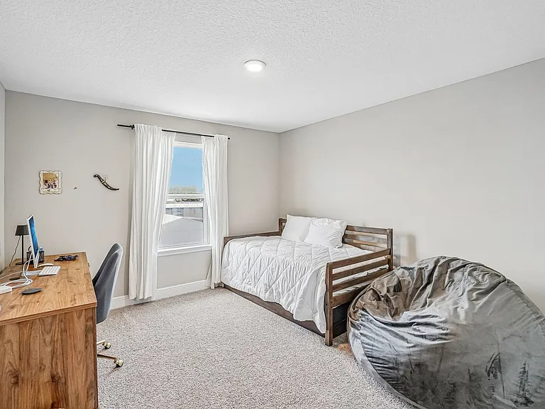 5282 Neil Dr — Photo 31