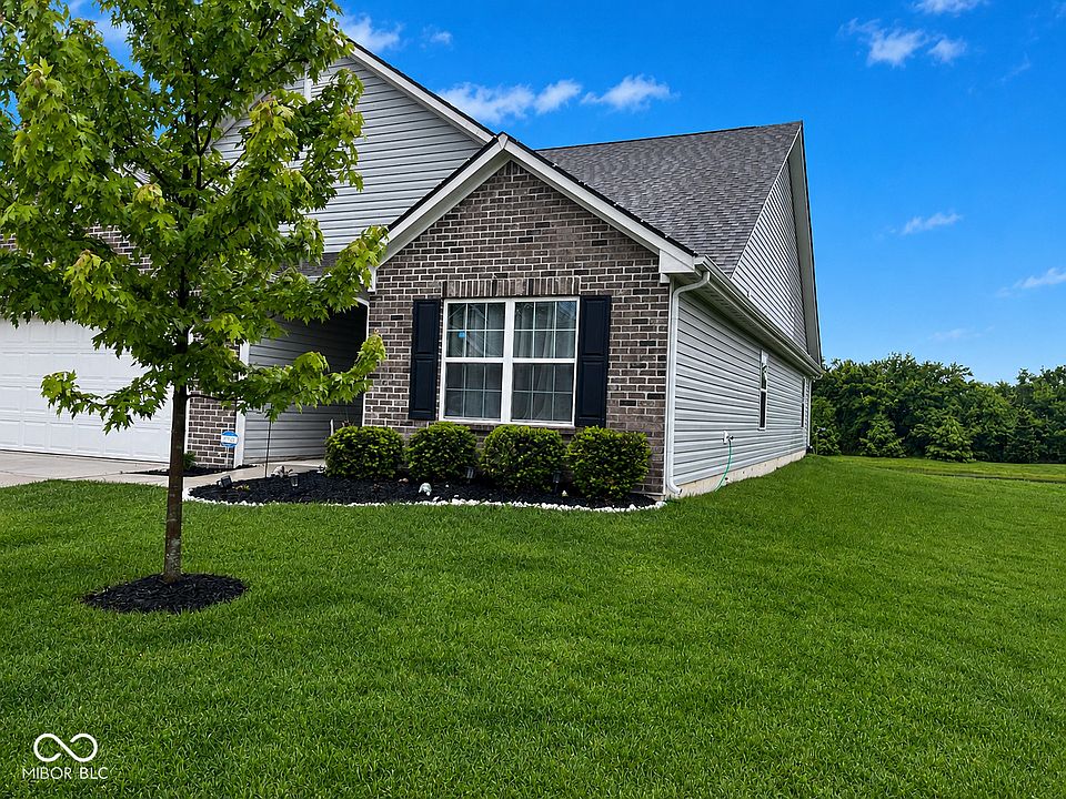 2nd image of 1620 Danielle Rd