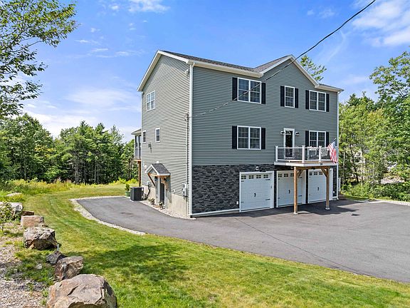 4th image of 216 Mountain Drive