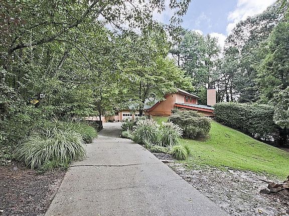 3rd image of 12215 King Cir
