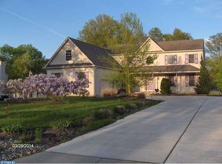17 Orchard Ave, Blackwood, NJ 08012