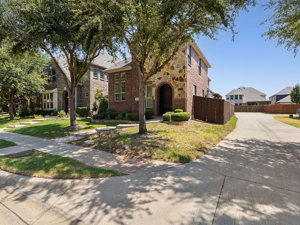 1st image of 4328 Peregrine Way