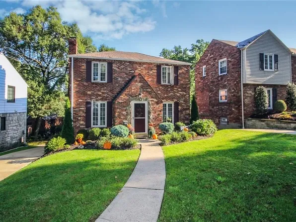 851 Country Club Dr, Pittsburgh, PA 15228