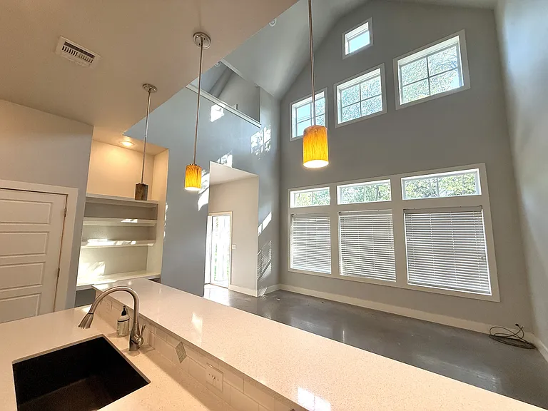 525 K St SW — Photo 4