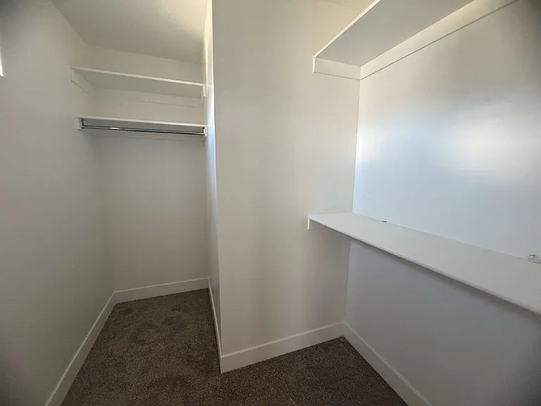 475 S 200 W — Photo 11