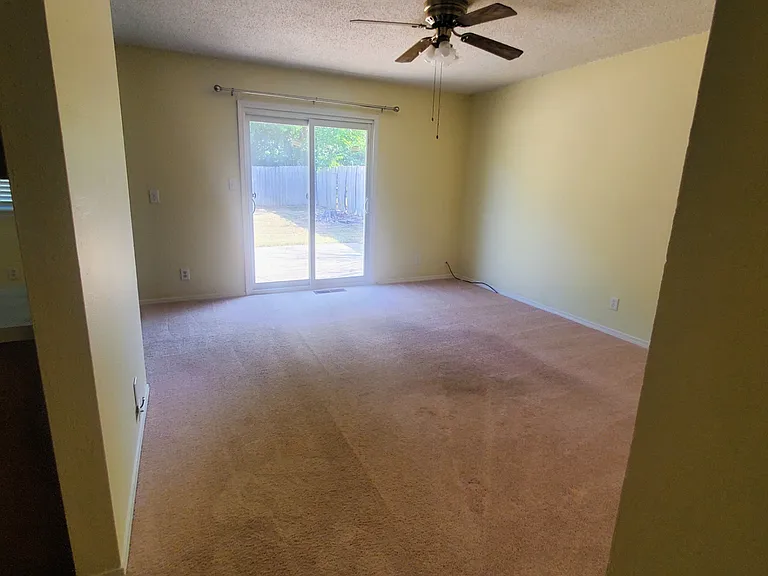 Circle Dr — Photo 5