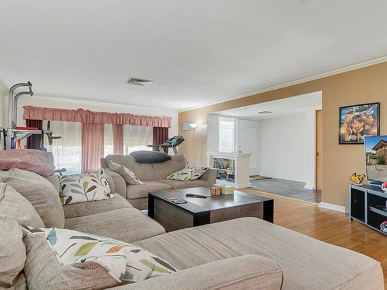 809 N Alpine Rd — Photo 22