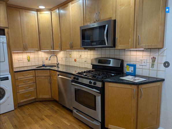 35 Commonwealth Ave #11B