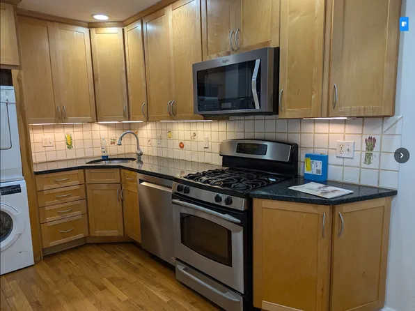 35 Commonwealth Ave #11B, Chestnut Hill, MA 02467