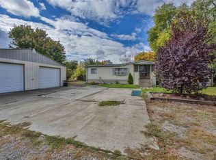 3823 N Locust Rd, Spokane, WA 99206