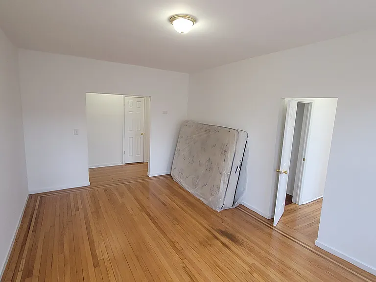 1425 University Ave #F6 — Photo 3