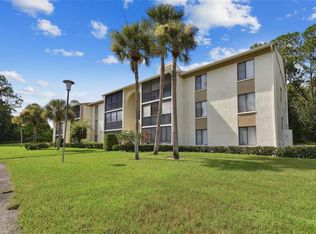 3101 Lake Pine Way APT B2, Tarpon Springs, FL 34688