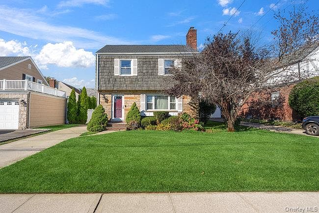 1st image of 71 Dogwood Avenue