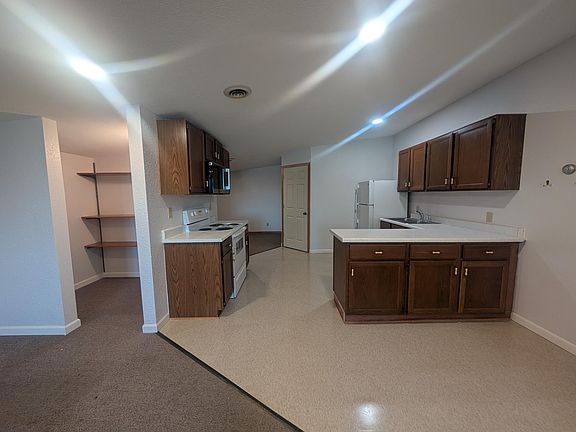 2nd image of 115 Woodland Ave #1/2-B